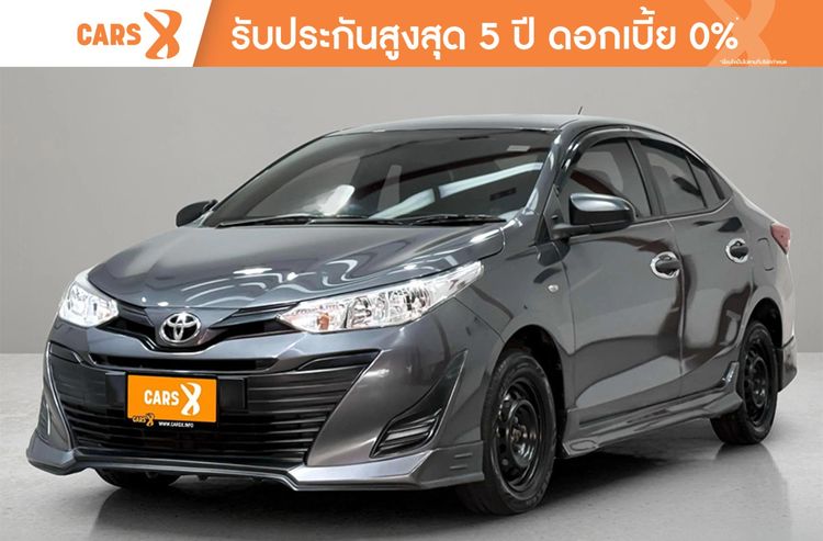 รถ Toyota Yaris ATIV 1.2 J สี เทา