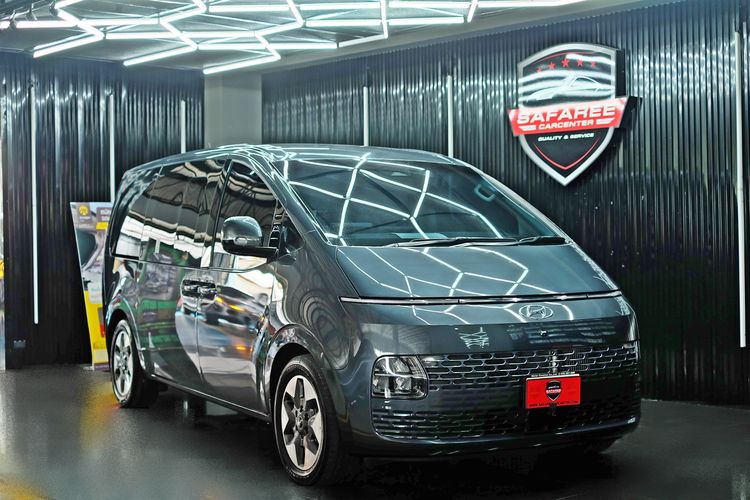 รถ Hyundai Staria 2.2 SEL สี เทา