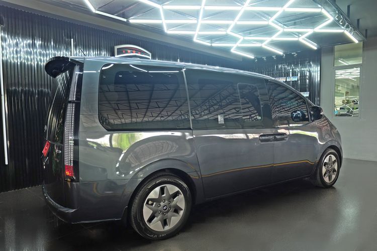 Hyundai Staria 2023 2.2 SEL Utility-car ดีเซล เกียร์อัตโนมัติ เทา รูปที่ 4