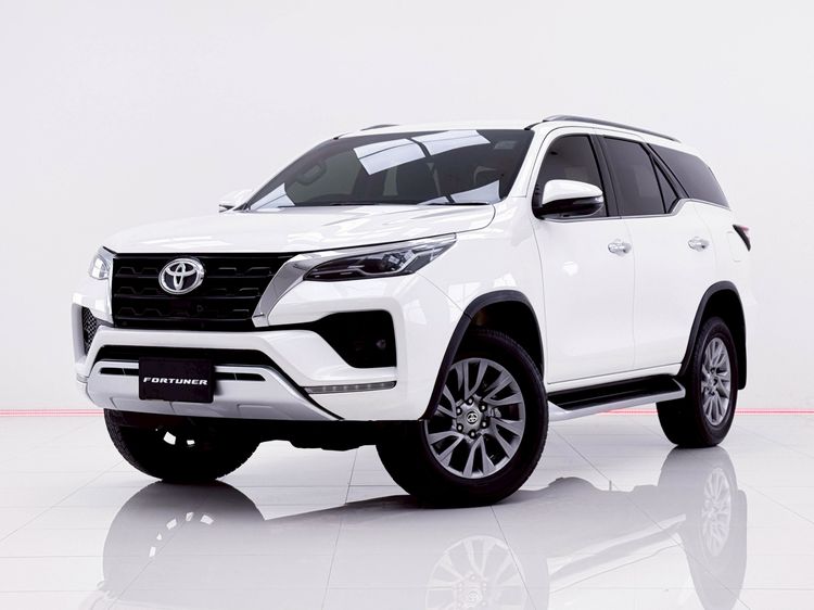 Toyota Fortuner 2020 2.4 V Utility-car ดีเซล ไม่ติดแก๊ส เกียร์อัตโนมัติ ขาว