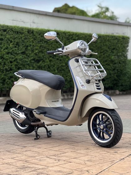 vespa primavera150 ไฟกลมสวยๆ  รูปที่ 3