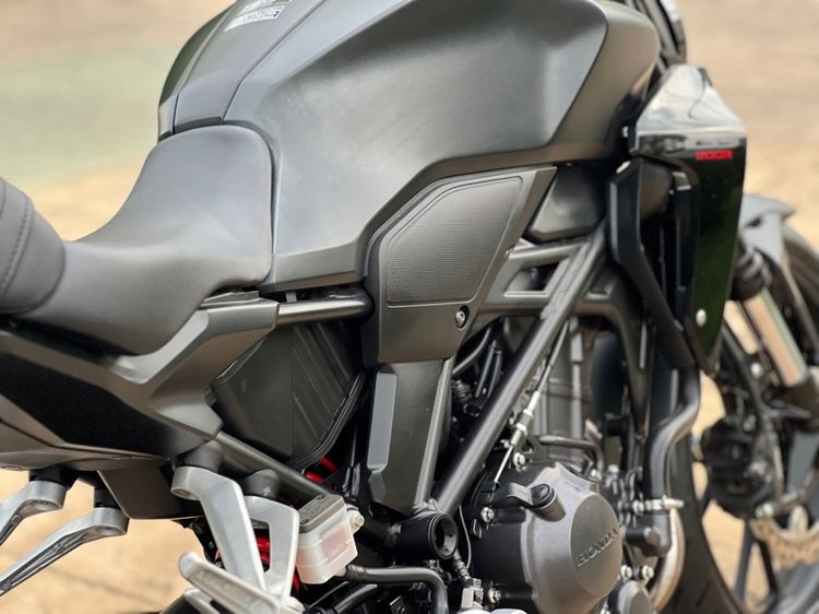 Honda CB300r 2022 โฉมลาาสุด 1500km รูปที่ 7