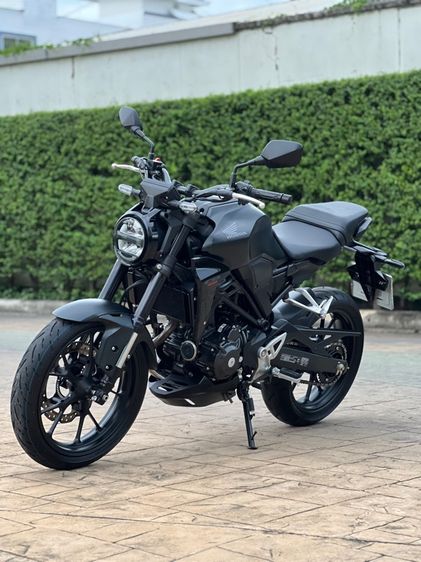 Honda CB300r 2022 โฉมลาาสุด 1500km รูปที่ 3