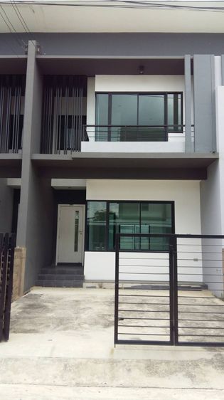 ขายทาวน์โฮม 2 ชั้น หมู่บ้านดิแอมเบียนซ์ พหลโยธิน - สายไหม 53