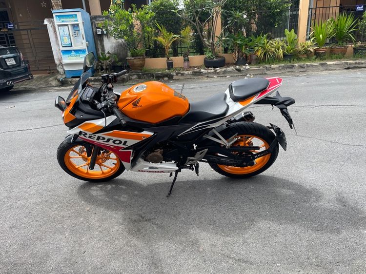 Honda รุ่น Cb150R ไฟหน้า LED ปี62 รถเครื่องดี สภาพพร้อมใช้งานต้องมาลองครับ