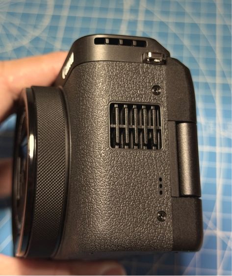 Canon PowerShot V1 ประกันศูนย์ พร้อมของแถมพร้อมใช้งาน รูปที่ 4