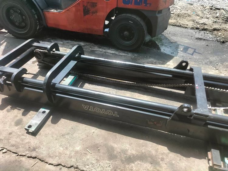 เสายก 4 เมตร รุ่นสลัก TOYOTA 8FD30 ครบชุด Forklift Mast Assy. รูปที่ 3