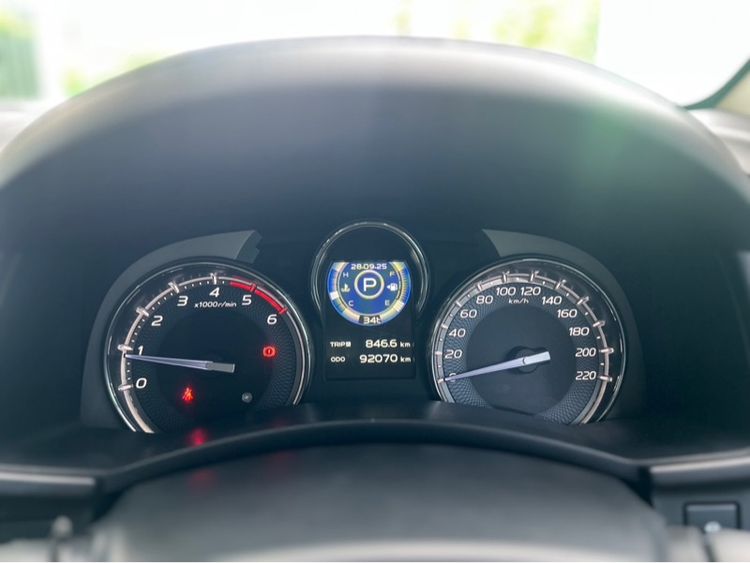 Isuzu MU-X 2019 1.9 The Onyx Utility-car ดีเซล ไม่ติดแก๊ส เกียร์อัตโนมัติ แดง รูปที่ 4