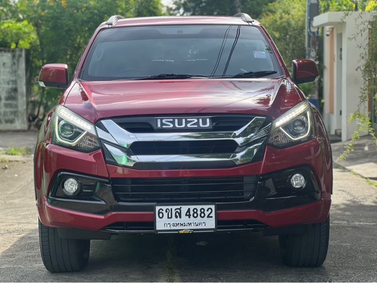 รถ Isuzu MU-X 1.9 The Onyx สี แดง
