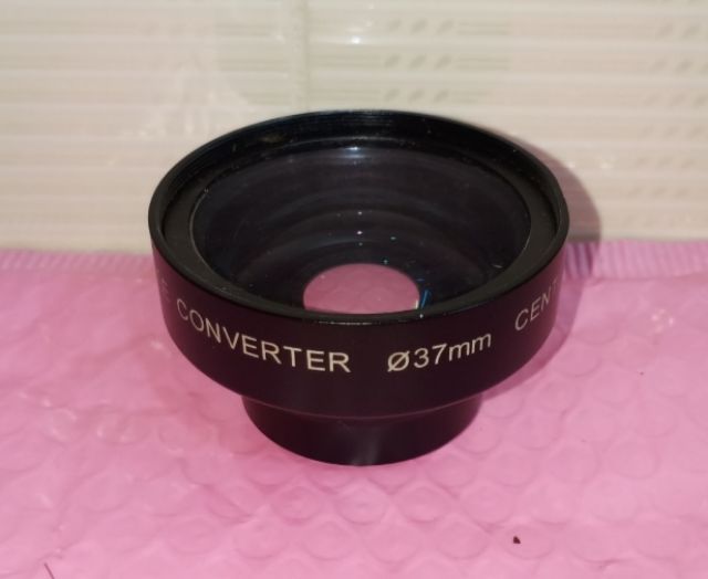 เลนส์
Century Precision Optics 0.65x Wide-Angle Converterเป็นเลนส์แปลงมุมกว้างที่ใช้สำหรับกล้องVDO รูปที่ 2