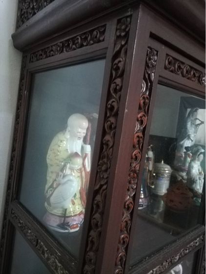 ตู้ไม้สักโบราณ​ งานแฮนด์เมค อายุเกิน​60ปี รูปที่ 4
