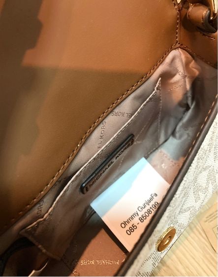 กระเป๋าถือ MICHAEL KORS มือ 1 ป้ายห้อย รูปที่ 3