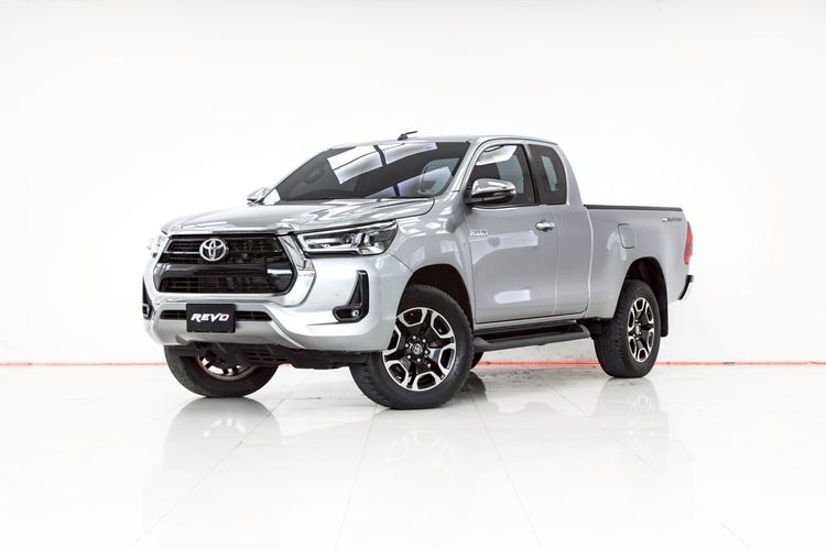 รถ Toyota Hilux Revo 2.4 Prerunner High สี เทา