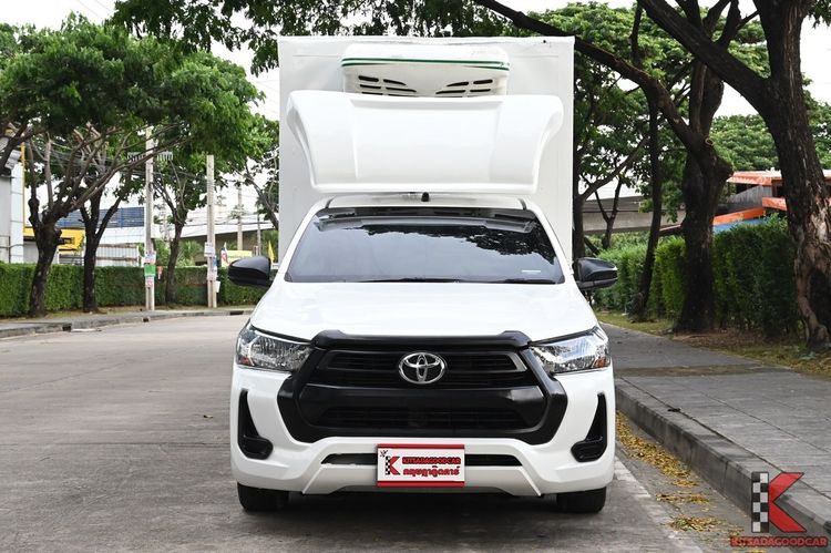 Toyota Hilux Revo 2021 2.4 Entry Pickup ดีเซล ไม่ติดแก๊ส เกียร์ธรรมดา ขาว รูปที่ 2