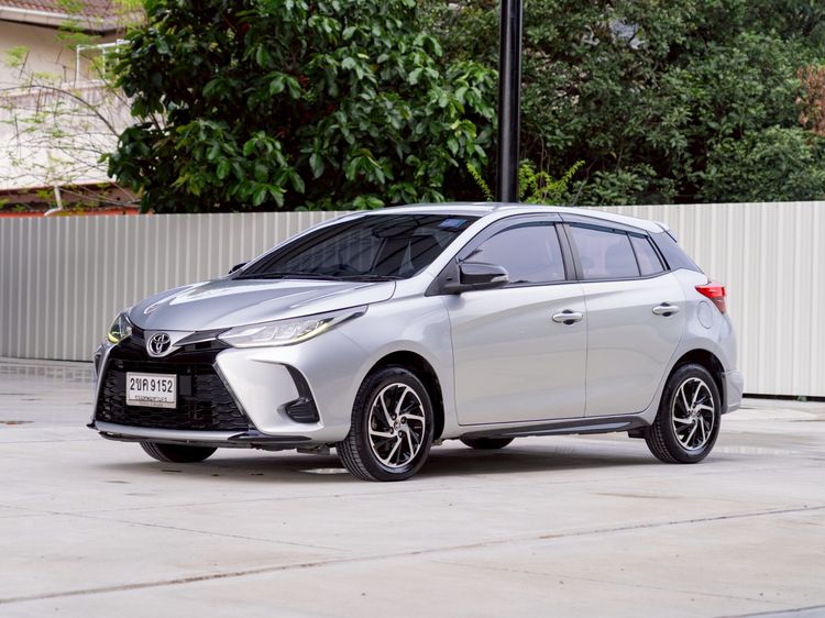 Toyota Yaris 2021 1.2 Sport Sedan เบนซิน ไม่ติดแก๊ส เกียร์อัตโนมัติ บรอนซ์เงิน รูปที่ 3