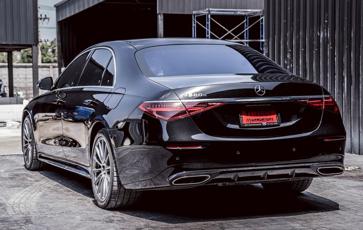 Mercedes-Benz S-Class 2022 S580e Sedan ปลั๊กอินไฮบริด (PHEV) ไม่ติดแก๊ส เกียร์อัตโนมัติ ดำ รูปที่ 4