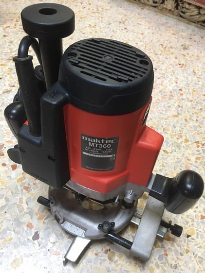 อุปกรณ์เครื่องมือช่าง เราเตอร์สล่องเจาะ maktec MT360 สภาพดีพร้อมใช้งานอุปกรณ์ครบแท้