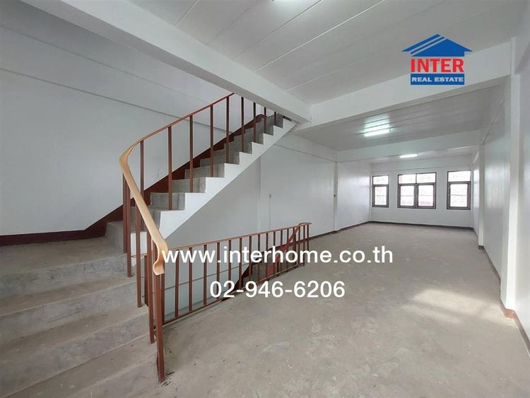 ไม่ใช่ อาคารพาณิชย์ 3 ชั้น 18 ตร.ว. หมู่บ้านอัจฉรา ใกล้โรงเรียนวัดประตูน้ำท่าไข่ ถนนมหาจักรพรรดิ์ ถนนนรกิจ เมืองฉะเชิงเทรา ฉะเชิงเทรา รูปที่ 4