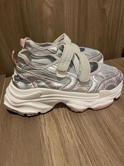 รองเท้า korea รูปที่ 4