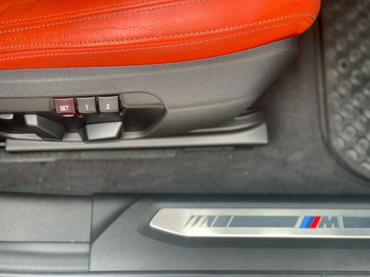 BMW Series 2 2020 218i Sedan เบนซิน ไม่ติดแก๊ส เกียร์อัตโนมัติ ขาว รูปที่ 3