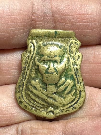 🙏เหรียญหล่อเกจิหลังยันต์🙏เหรียญหล่อจอบเล็ก เก่า ใช้บูชาสึก องค์ละ 1000