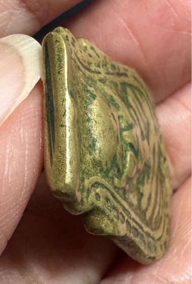 🙏เหรียญหล่อเกจิหลังยันต์🙏เหรียญหล่อจอบเล็ก เก่า ใช้บูชาสึก องค์ละ 1000 รูปที่ 5