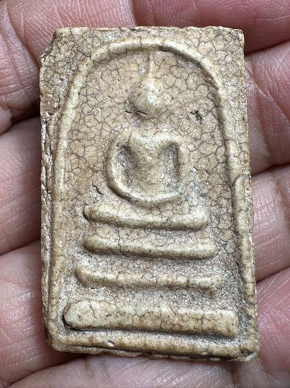 🙏พระสมเด็จพิมพ์ใหญ่ เนื้อแตกลายงา🙏พระสมเด็จเร่้อสวย องค์ละ 1250