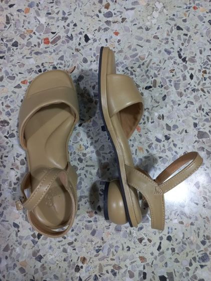 ขายรองเท้าผู้หญิงรัดส้นหนังเทียม พื้นนุ่มใส่สบายเท้า ของใหม่กริ๊บไม่เคยใส่ รูปที่ 3