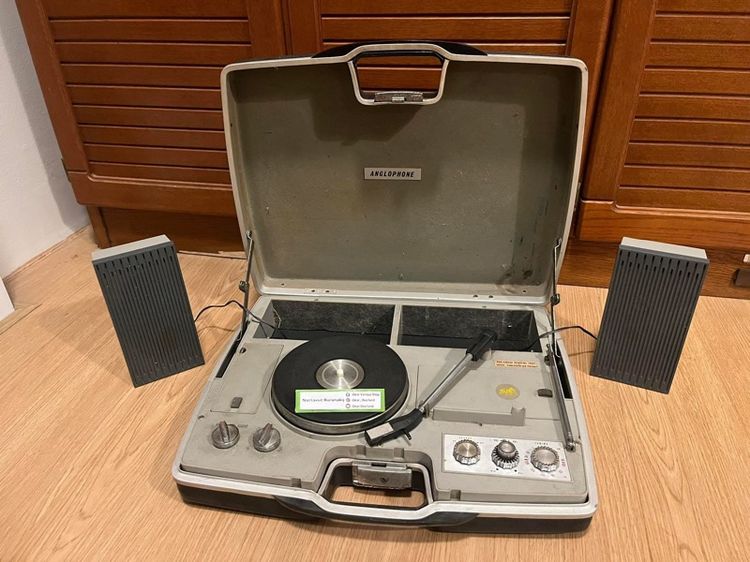 เครื่องเล่นแผ่นเสียงแบบพกพา (Portable Record Player) รูปที่ 3