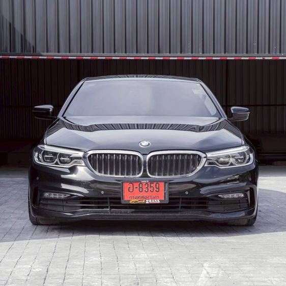 BMW Series 5 2018 520d Sedan ดีเซล ไม่ติดแก๊ส เกียร์อัตโนมัติ ดำ รูปที่ 3