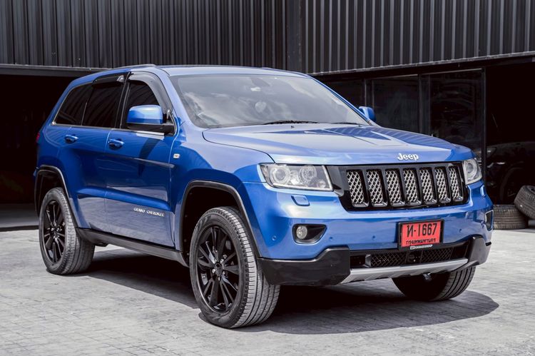 รถ Jeep Grand Cherokee 3.0 S Limited CRD 4WD สี น้ำเงิน