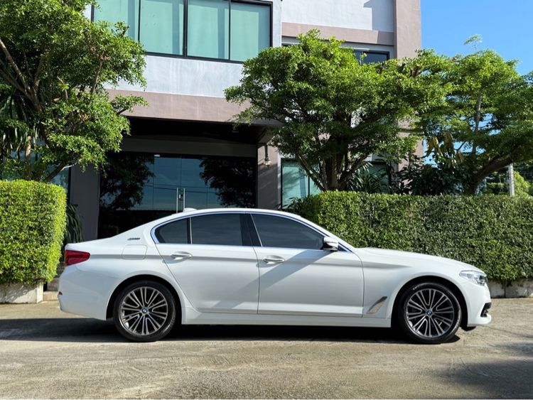 BMW Series 5 2020 530e Sedan āļāļĨāļąāđāļāļāļīāļāđāļŪāļāļĢāļīāļ (PHEV) āđāļĄāđāļāļīāļāđāļāđāļŠ āđāļāļĩāļĒāļĢāđāļāļąāļāđāļāļĄāļąāļāļī āļāļēāļ§ āļĢāļđāļāļāļĩāđ 2