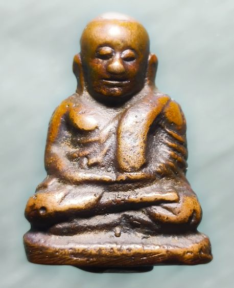 หลวงพ่อเงินพิมพ์นิยม 