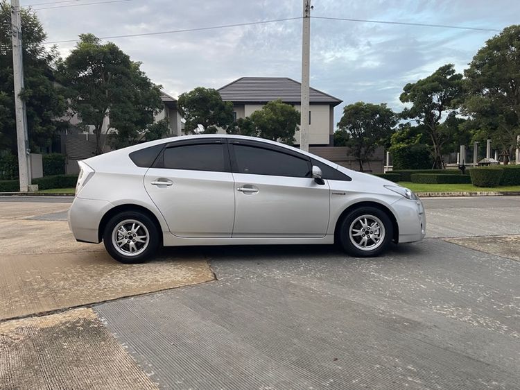 Toyota Prius 2012 1.8 Hybrid Top Grade Sedan ไฮบริด ไม่ติดแก๊ส เกียร์อัตโนมัติ บรอนซ์เงิน รูปที่ 3
