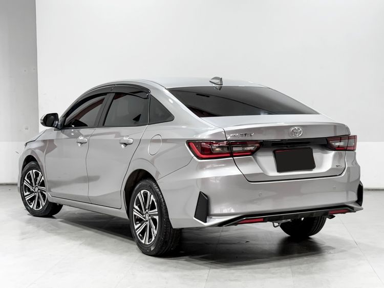 Toyota Yaris ATIV 2024 1.2 Smart Sedan เบนซิน เกียร์อัตโนมัติ บรอนซ์เงิน รูปที่ 4