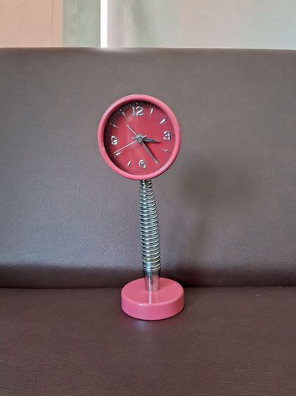 นาฬิกาตั้งโต๊ะ