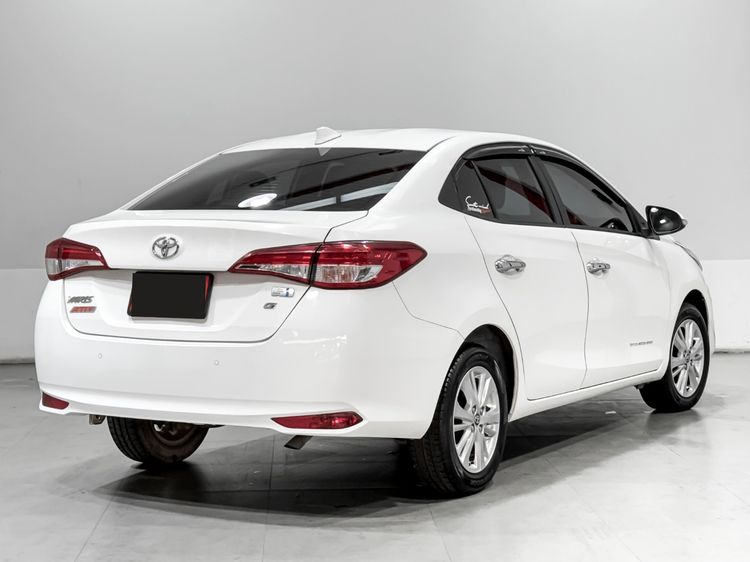 Toyota Yaris ATIV 2018 1.2 G Sedan เบนซิน เกียร์อัตโนมัติ ขาว รูปที่ 4