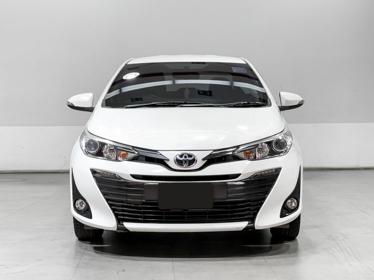 Toyota Yaris ATIV 2018 1.2 G Sedan เบนซิน เกียร์อัตโนมัติ ขาว รูปที่ 2