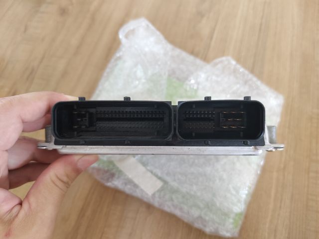 กล่องเครื่องยนต์ Audi A4 B6 เครื่อง 2.0 ALT 8E0 909 557 J กล่องเก่านอกรถวิ่งน้อย รูปที่ 2
