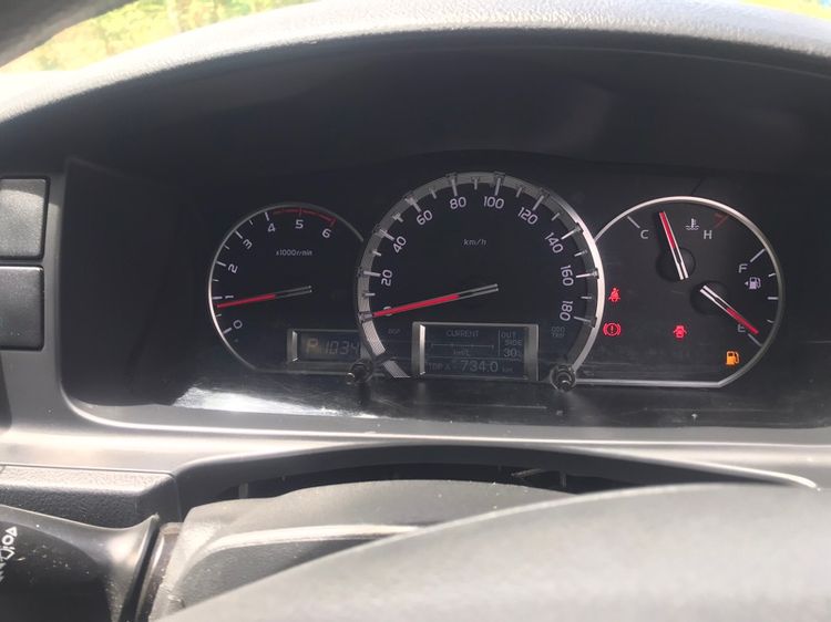 Toyota Ventury 2014 3.0 G Van ดีเซล เกียร์อัตโนมัติ ขาว รูปที่ 3