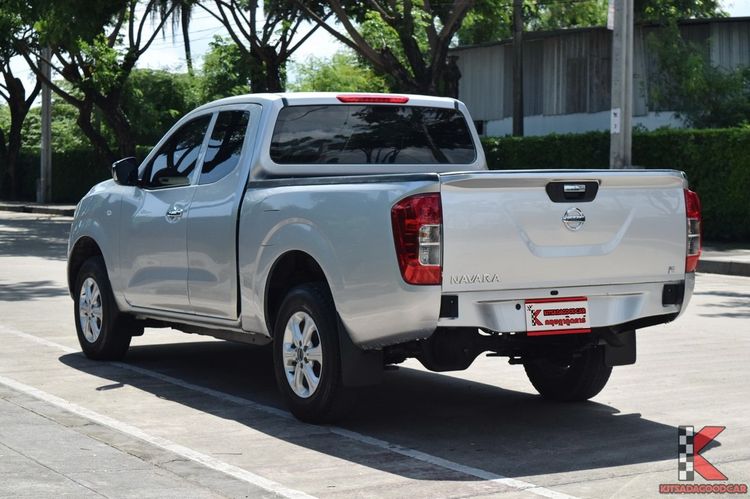 Nissan NP300-NAVARA 2021 2.5 E Pickup ดีเซล ไม่ติดแก๊ส เกียร์ธรรมดา บรอนซ์เงิน รูปที่ 3