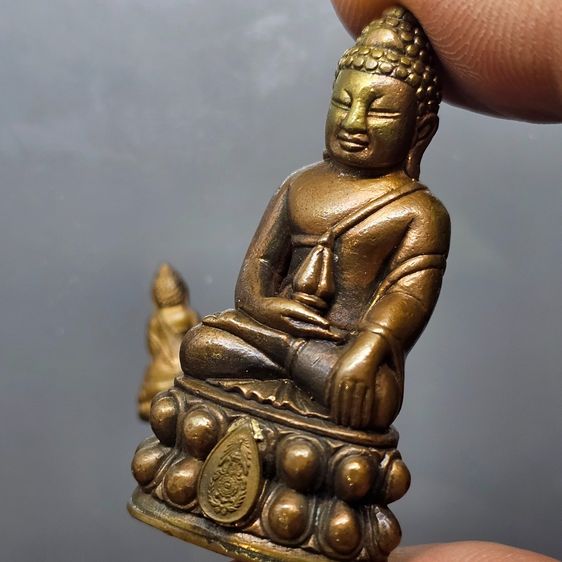 พระกริ่ง-พระชัยวัฒน์ นเรศวร ๑๐๐ ปี เนื้อสำริด ที่ระลึกครบ ๑๐๐ ปี กองทัพภาคที่ 3 วัดพระศรีรัตนมหาธาตุ จ.พิษณุโลก ปี2545 พร้อมตลับเดิม รูปที่ 5