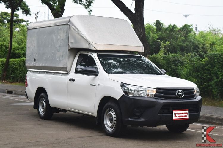 รถ Toyota Hilux Revo 2.4 J สี ขาว