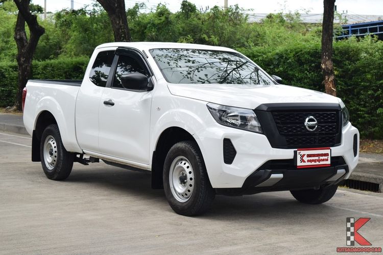 รถ Nissan Navara 2.5 SL สี ขาว