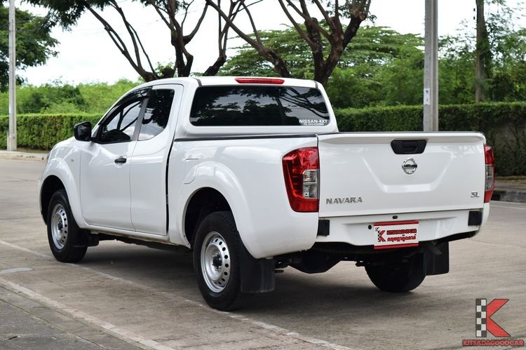 Nissan Navara 2021 2.5 SL Pickup ดีเซล ไม่ติดแก๊ส เกียร์ธรรมดา ขาว รูปที่ 3