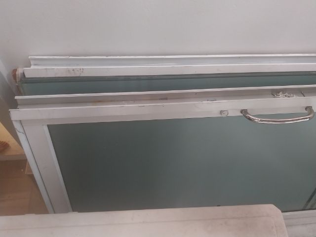 ประตูอลูมิเนียมขนาด 1.15×2.20 2 ชุด พร้อมช่องกระจกขนาด 3.40×2.20 รูปที่ 6