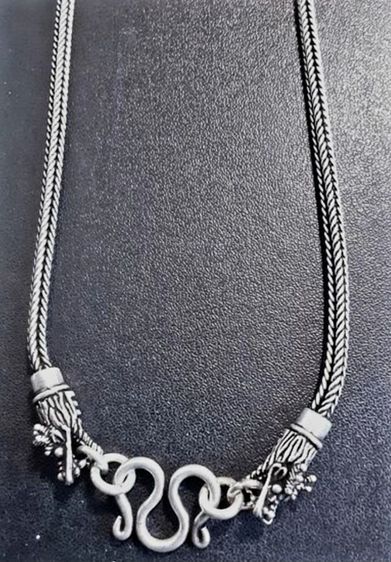 สร้อยคอ เงินแท้ ลายสี่เสาหัวมังกร 24นิ้ว 3มิล 22.1กรัม งานขึ้นมือทำยาก สวย รมดำ ดูดีมาก ยาว24นิ้ว ใส่พระได้ทั้งสองข้าง หน้าหลัง รูปที่ 14