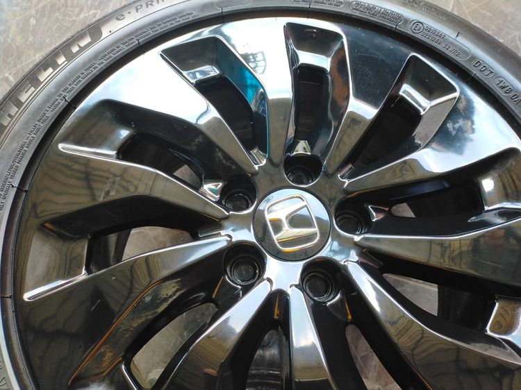 แม็กฮอนด้าaccord hybrid ขอบ17 พร้อมยางมิชลิน 225 50 17 ปี23 ใส่ civic แอคคอด ได้ทุกรุ่น รูปที่ 5