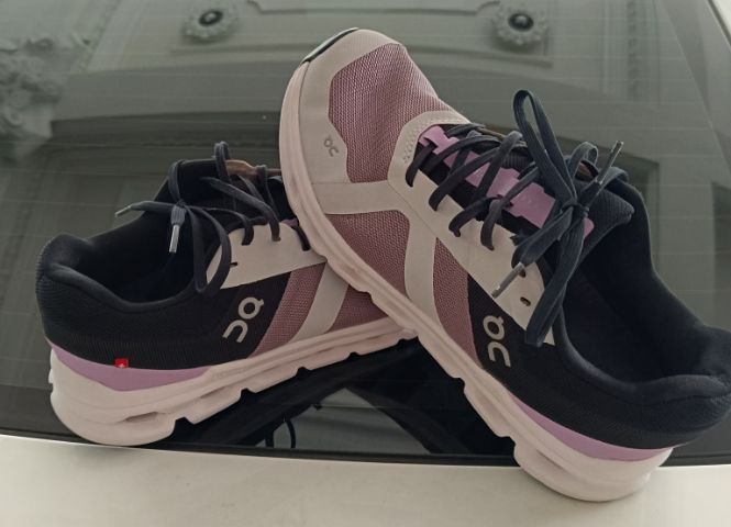 ขาย On cloud Runner size 40 25.5cm สภาพสวย  รูปที่ 7