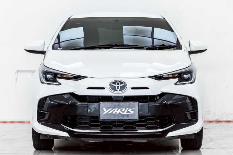 Toyota Yaris 2023 1.2 Sport Sedan เบนซิน ไม่ติดแก๊ส เกียร์อัตโนมัติ ขาว รูปที่ 4